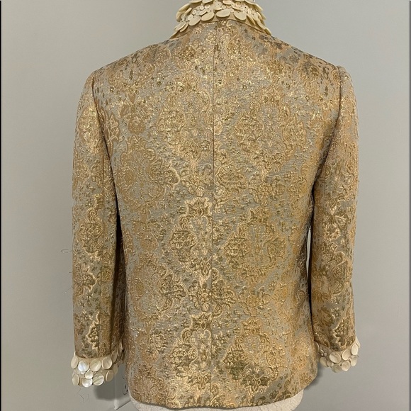 Vintage Dolce Gabbana suit- It is Gold with Shell Trim, Silk Lining 100%, RARE - Picture 3 of 11